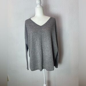 Subtleluxury gray oversized 100% cashmere V-neck Sweater size S/M